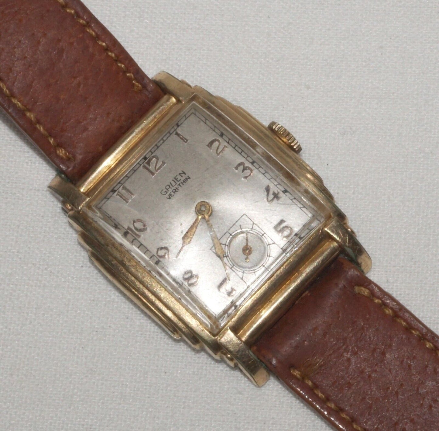 1940's Gruen Veri-Thin Deco Style Wrist Watch (InS)