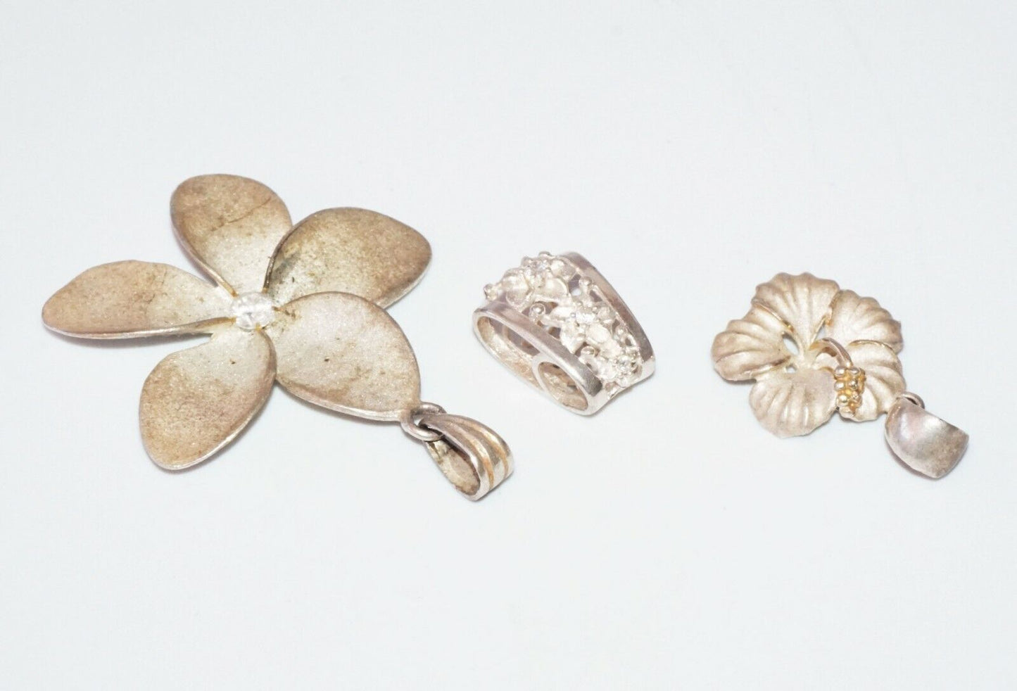 3Pc Hawaii Sterling Silver Mixed Lot Plumeria & Hibiscus Pendants (***) 23