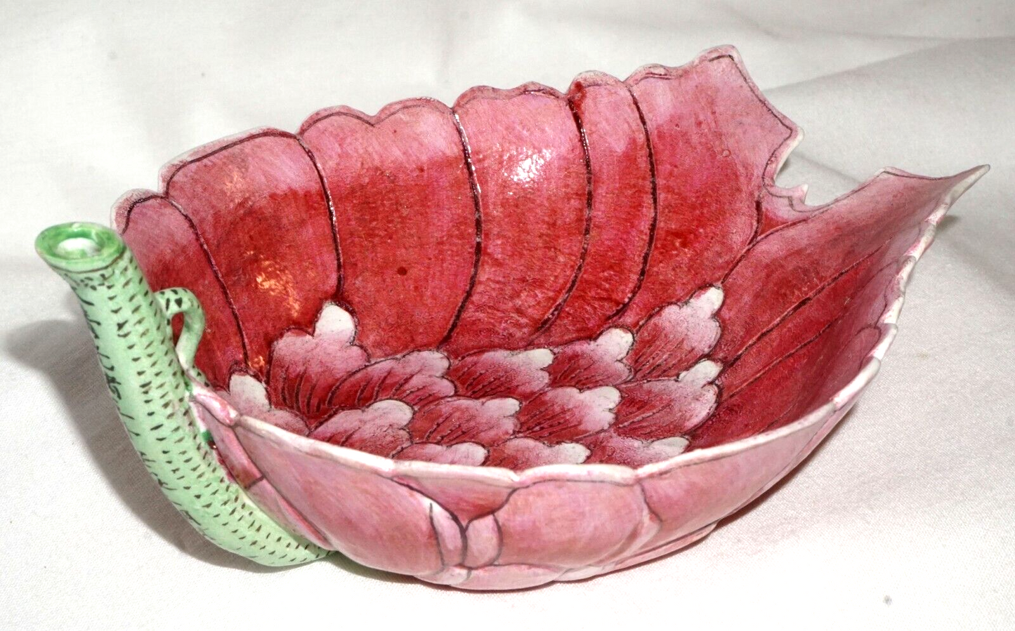 Antique Chinese Pink Incised Flower Bowl w. Green Stem & GuangXu Mark (JSt)NN