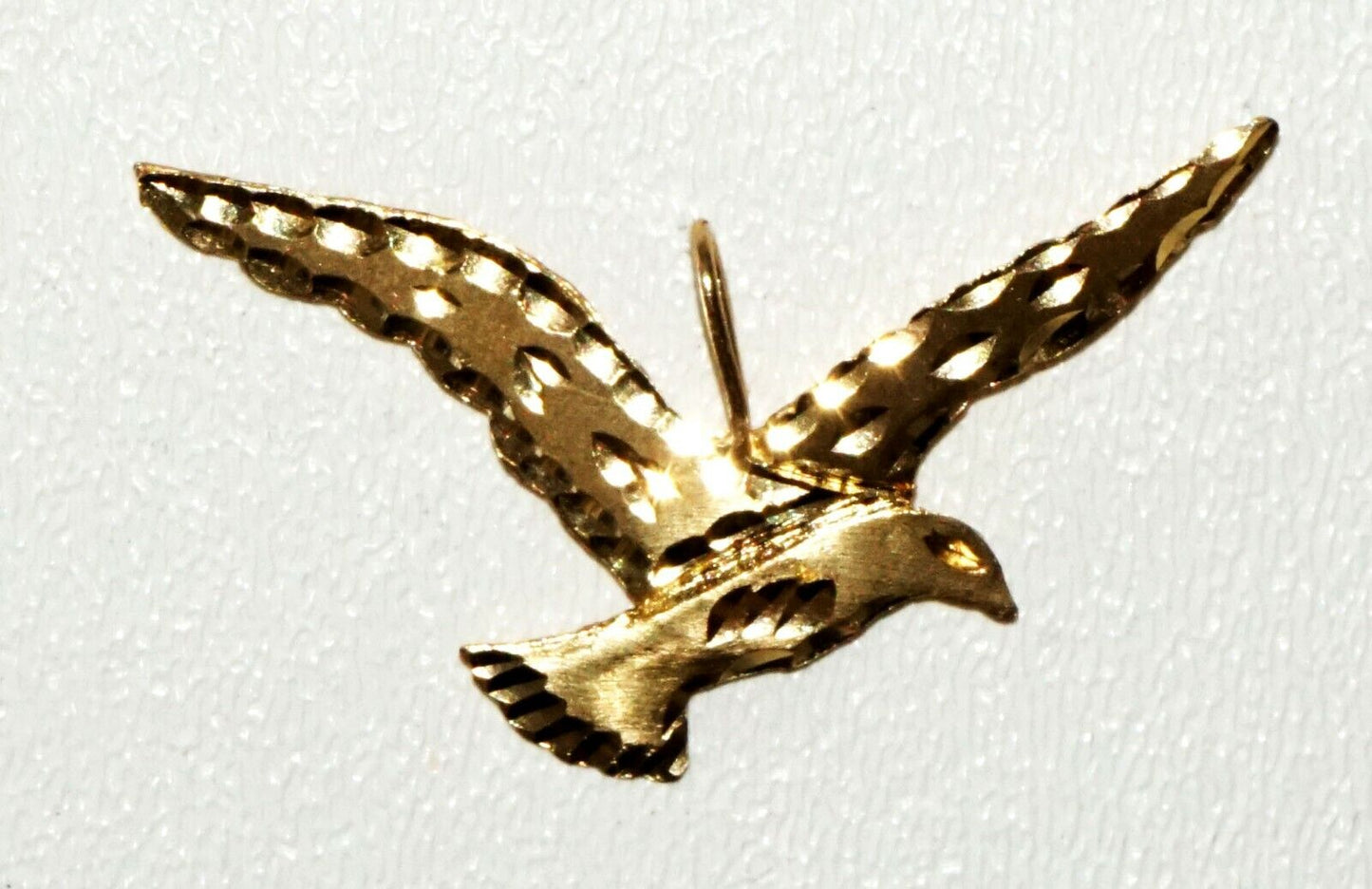 Vintage 14k Yellow Gold Flying Bird Motif Pendant (SaR)134
