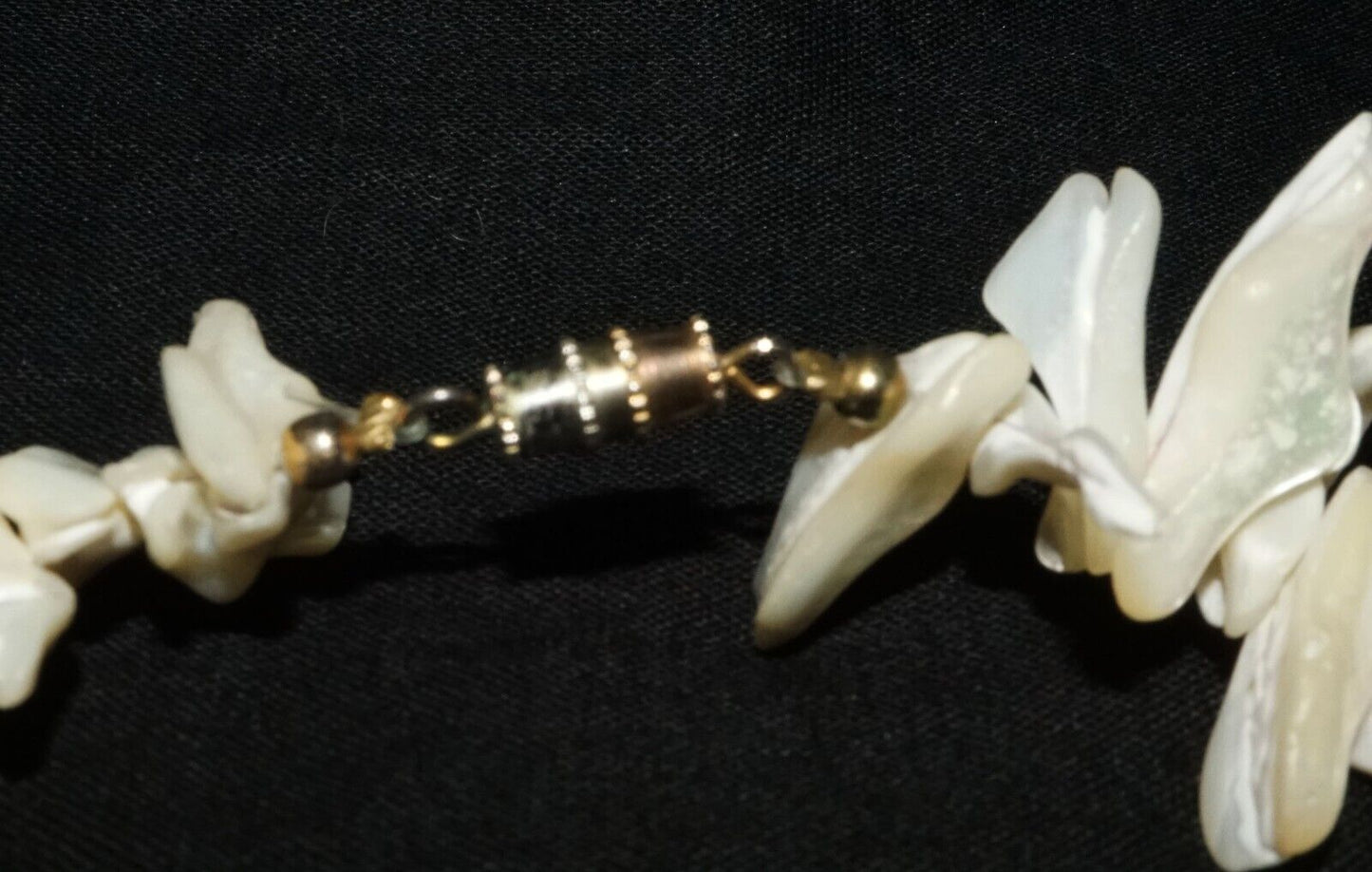 Vintage Chopped Shell or Mother of Pearl Abstract Bead Necklace w. Clasp (ShI)