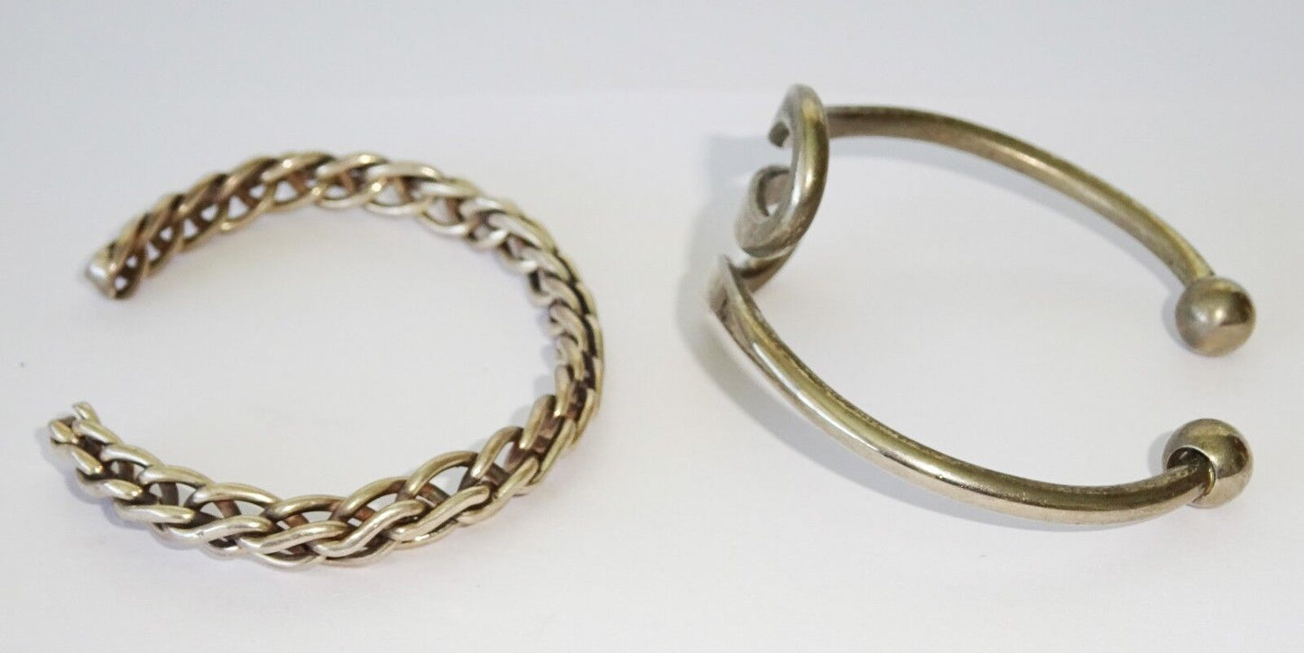 2Pc Modernist Silver Bracelets w. Abstract Curviliniar & Weave Motifs (Yir)