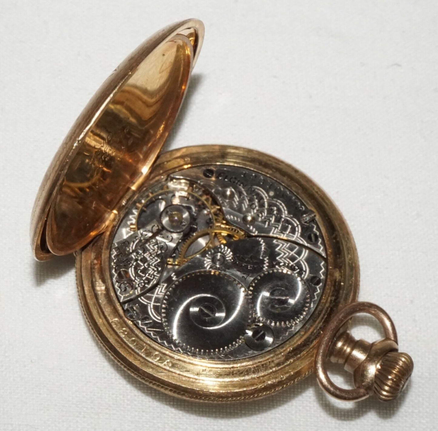 1906 US Gold Plated Hunter Case Ladies Manual Pocket Watch by Elgin (ShI)
