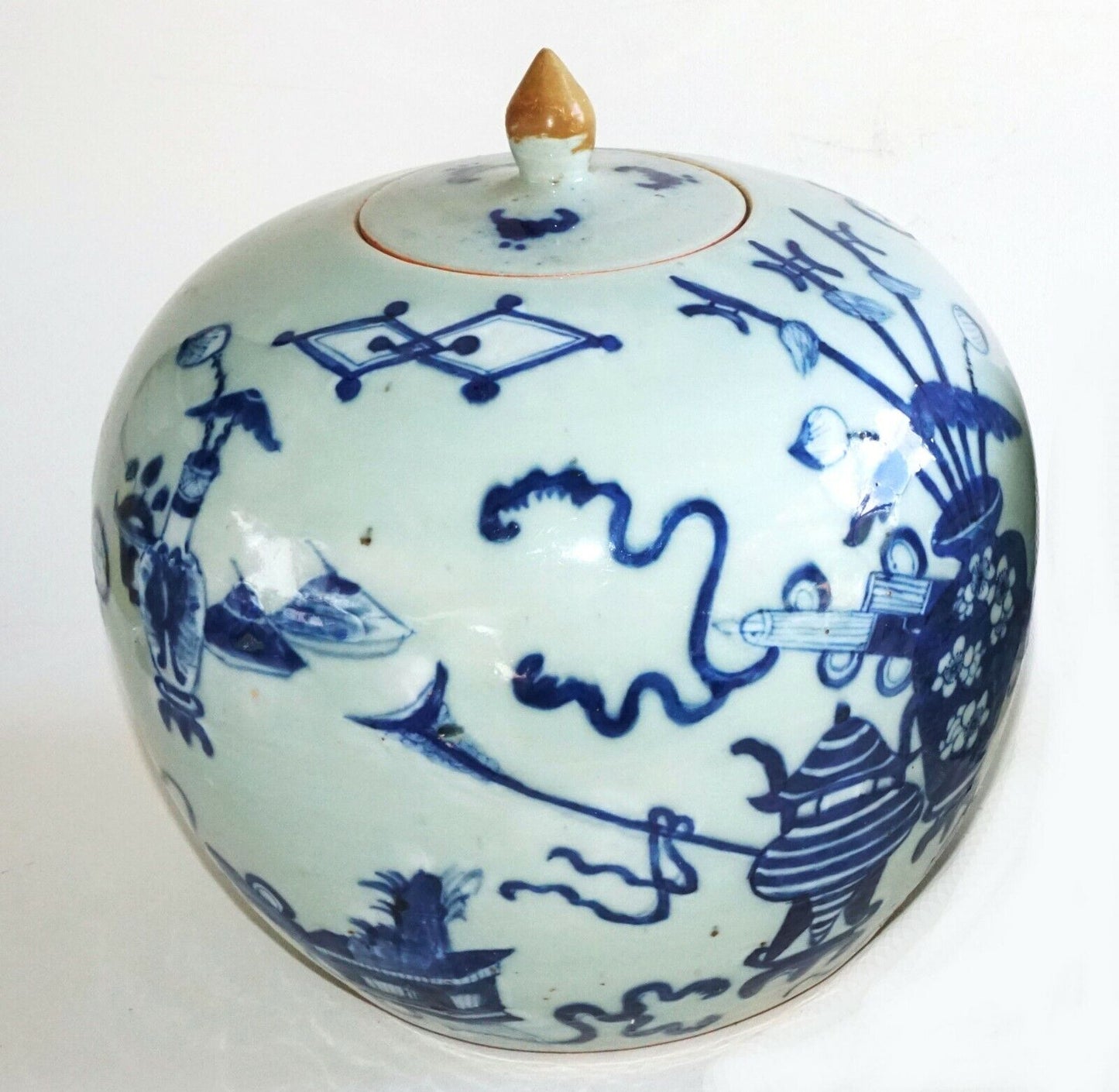 1900 Chinese Ginger Jar w. Blue & White 100 Antiques Motif (AHB)