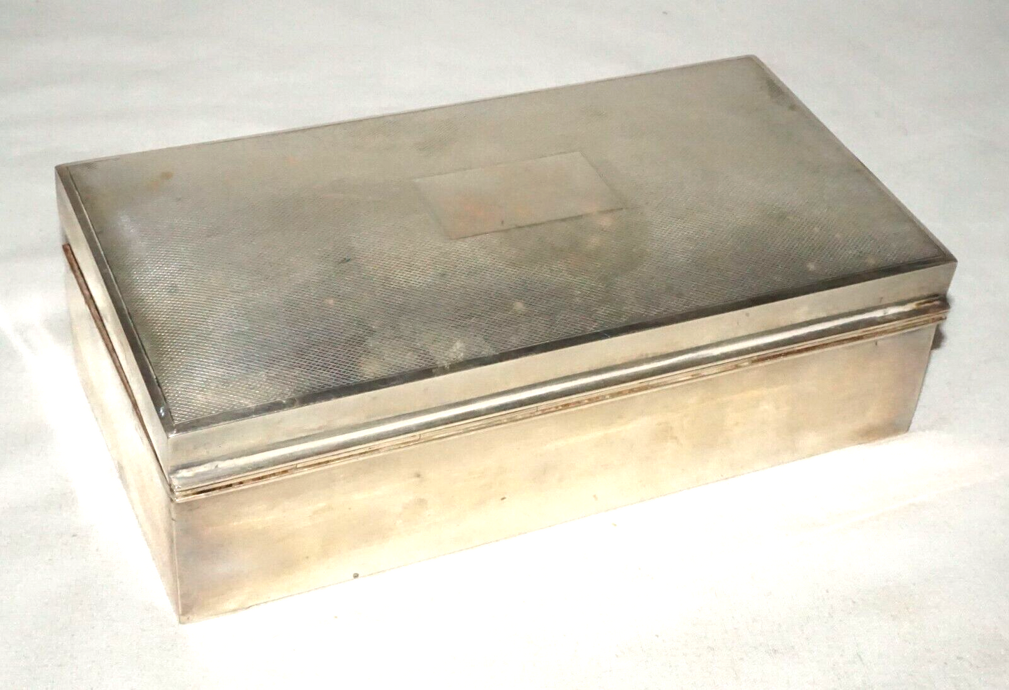 1945 English Wood-lined Sterling Silver Cigarette Box Joseph Gloster Ltd. (UVi)