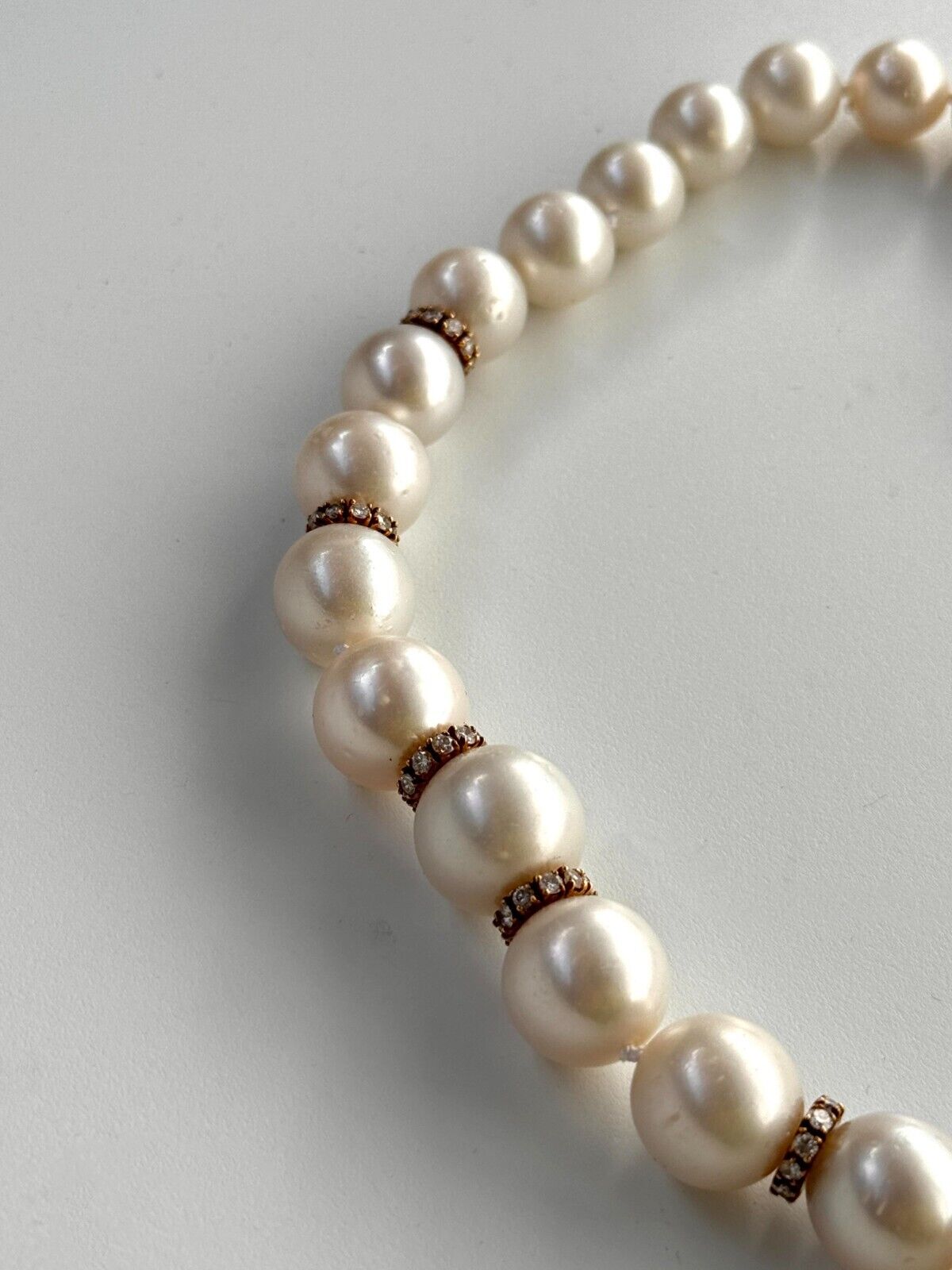 Vintage Simulated Pearl & Rhinestone Statement Necklace 17" (LeD)