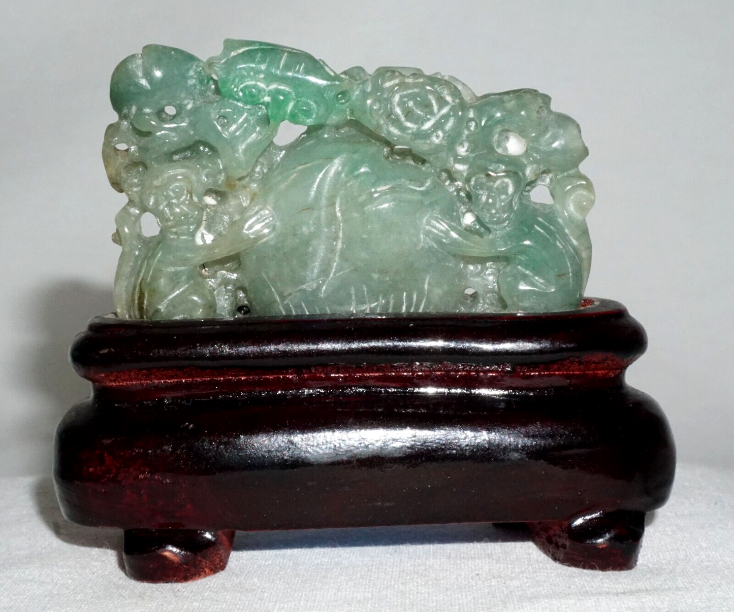 Vintage Chinese Jadeite Jade Monkey & Peach Motif Carving on Stand (InS)