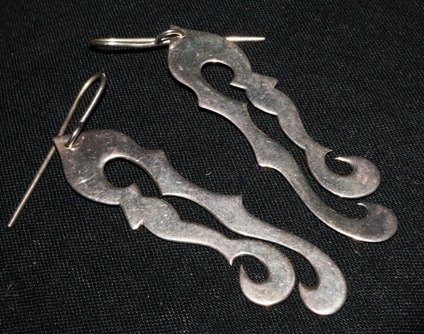 Hawaii Modernist Scroll Motif Sterling Silver Earrings by Stephen Geritz (WoJ)