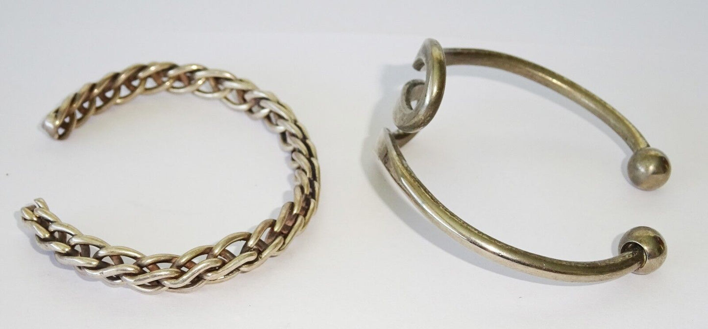2Pc Modernist Silver Bracelets w. Abstract Curviliniar & Weave Motifs (Yir)