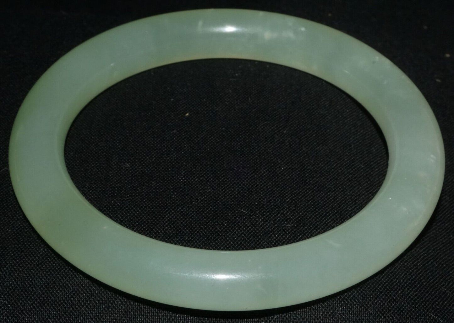 Vintage Chinese Semi Translucent Pale Green Glass Bangle Bracelet (LeS) B63