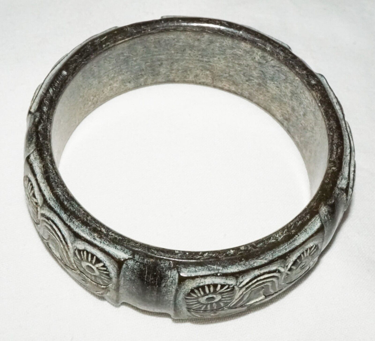Vintage Chinese Steatite Archaistic Relief Carved Bangle Bracelet (LeS) B43