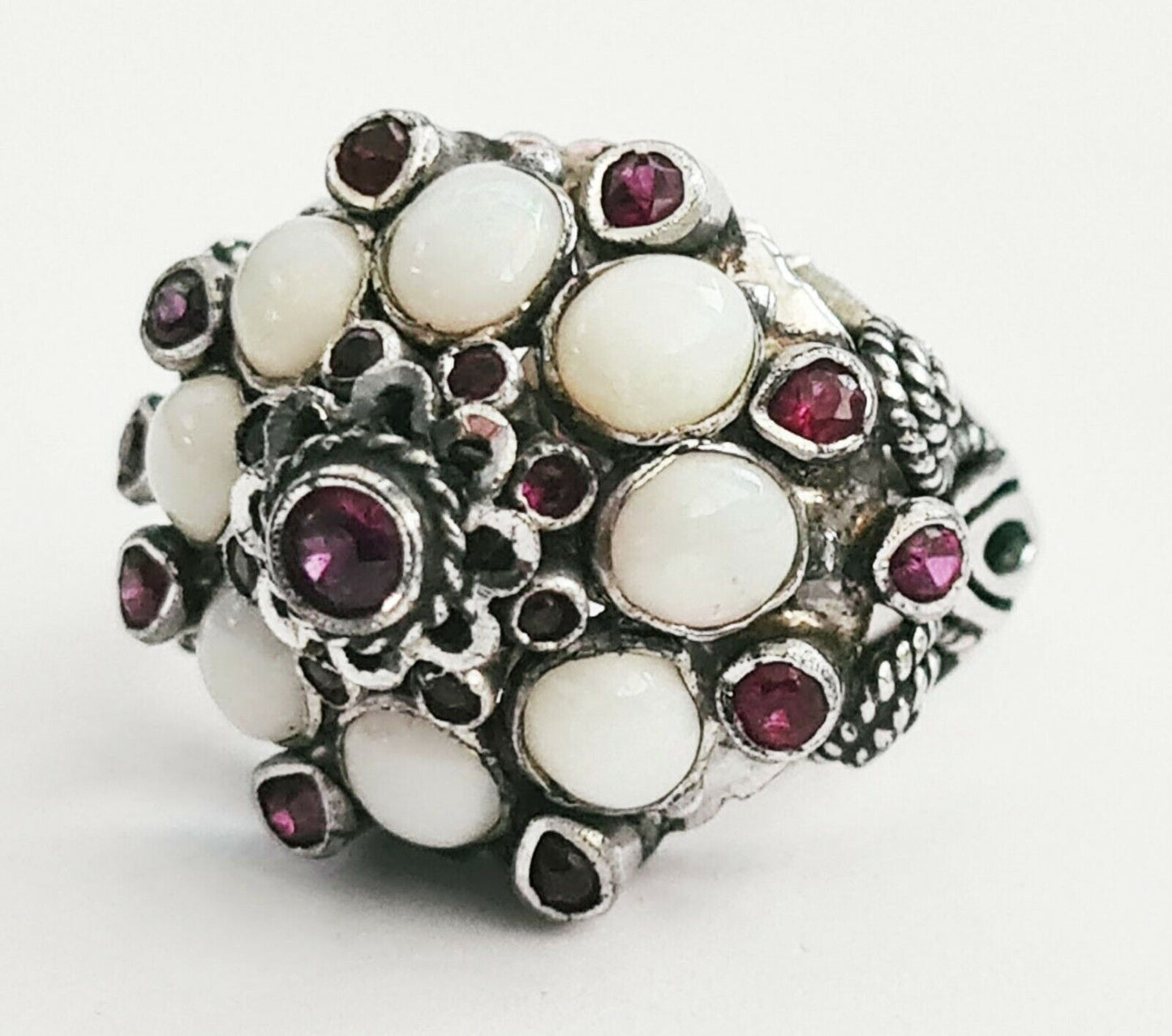 Vintage 14k White Gold Ring Sz. 5.5 w. 8x Opals & 11x Rubies (KaT)