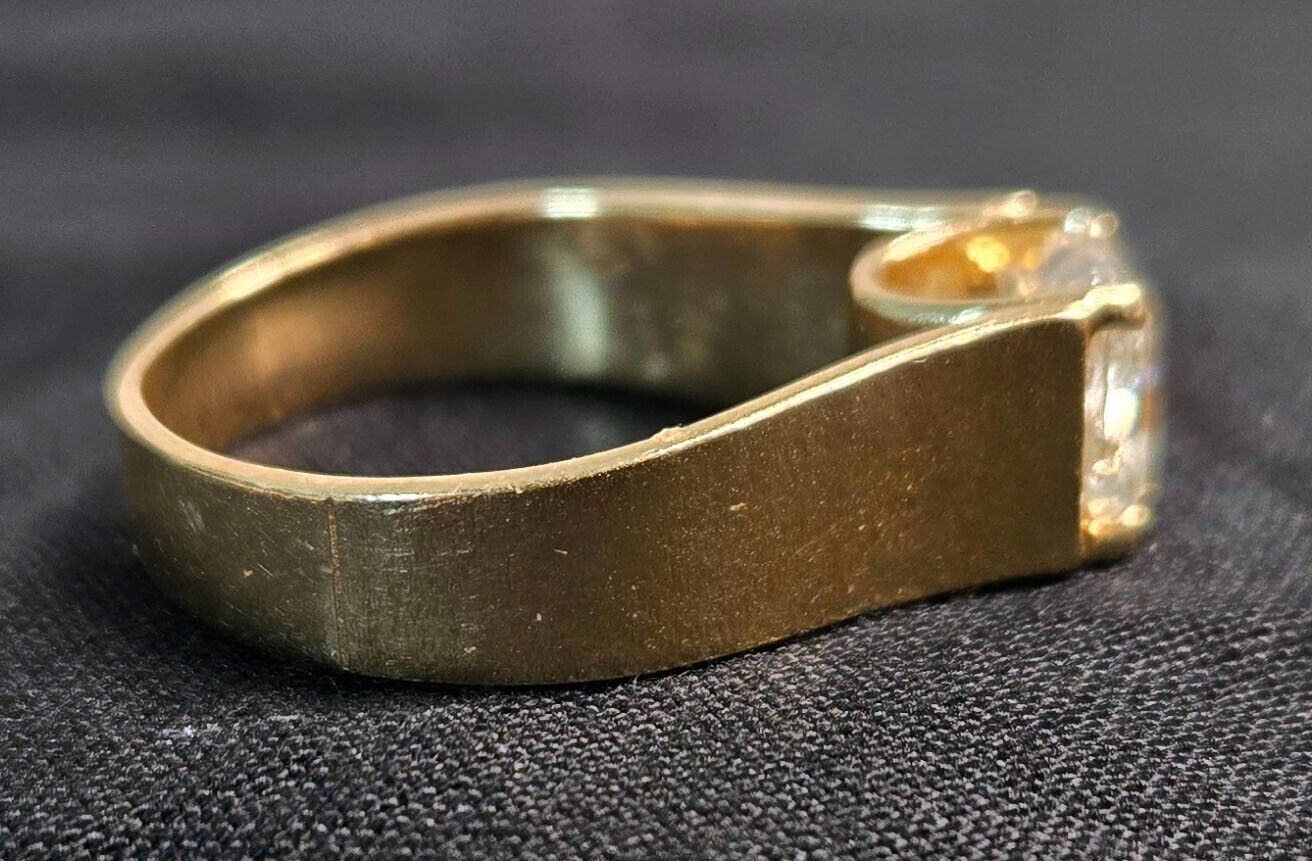 Vtg. 14k Y. Gold Ring Sz 8.5 w Prong Set Rectangular Cut 1.75 Ct Diamond (MeK)
