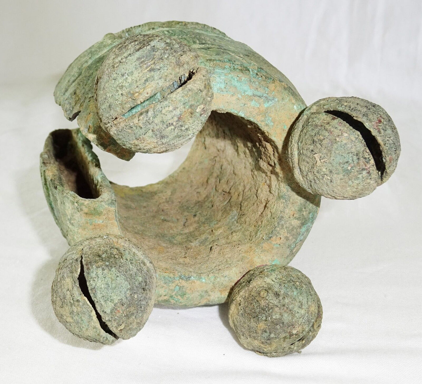 8-14C Cambodian S.E. Asian Khmer Excavated Large Bronze Bell Bracelet (Mil)