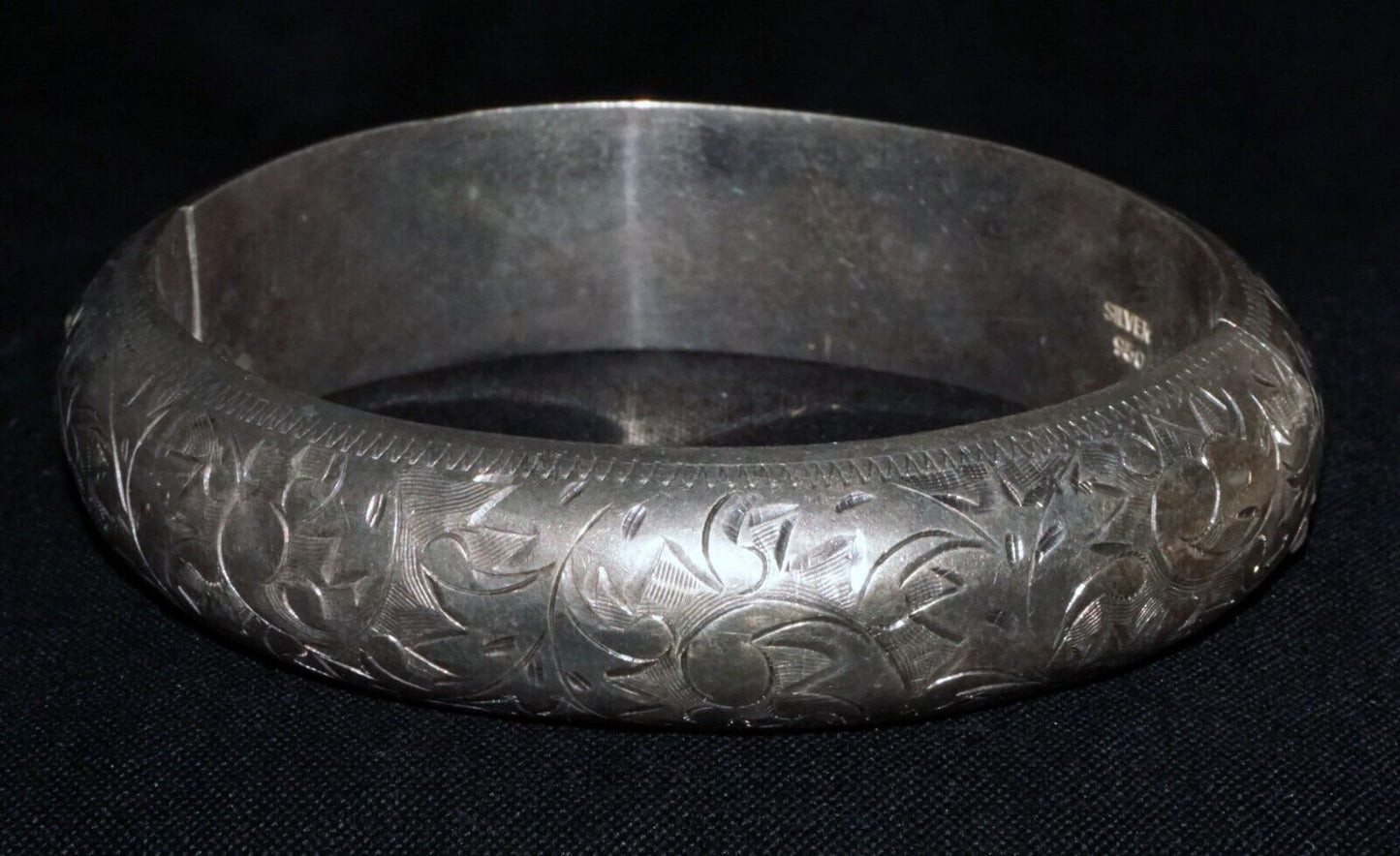 Vintage Japanese 950 Silver Hinged Bangle Bracelets Incised Scroll Motifs (WoJ)
