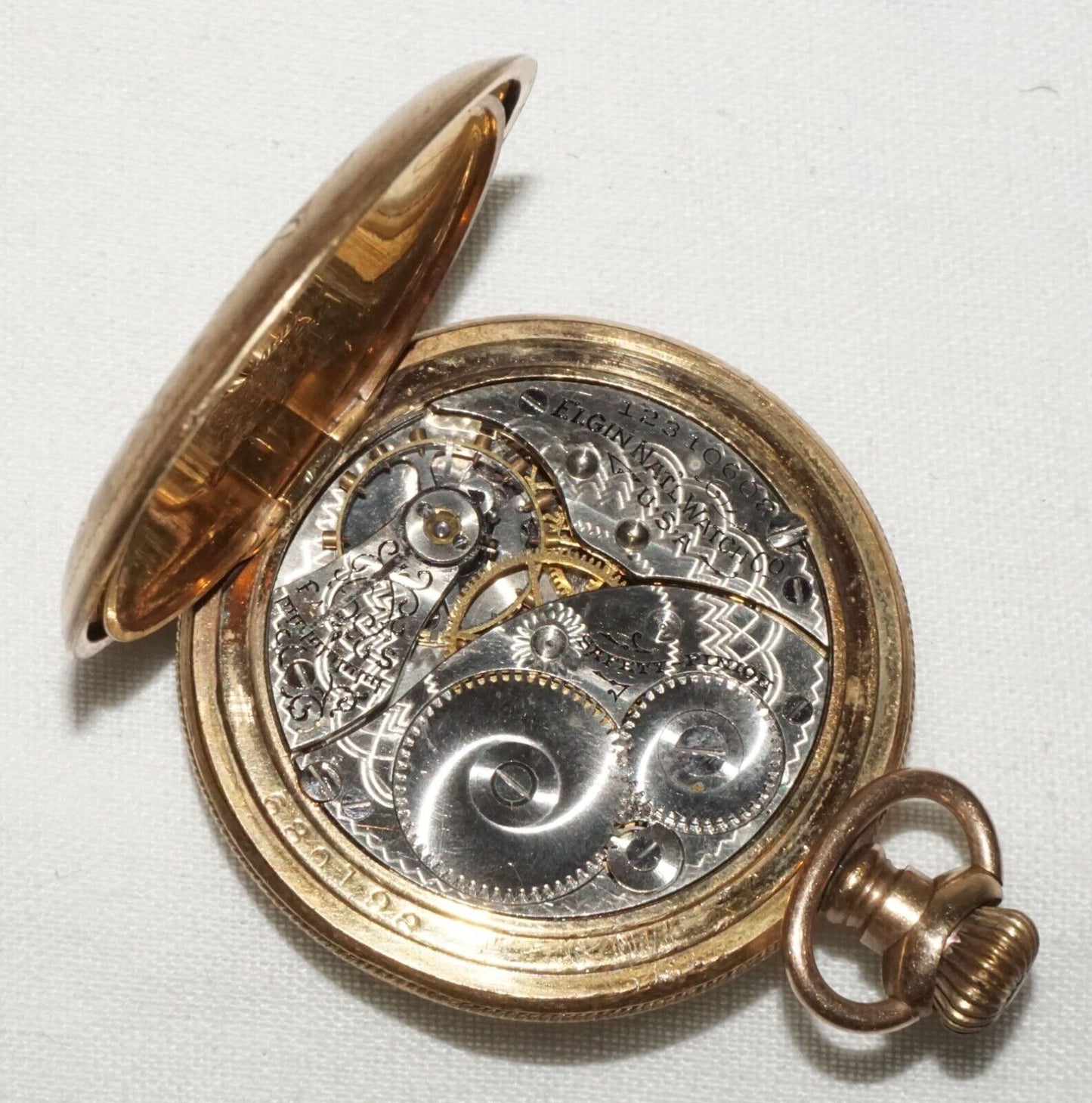 1906 US Gold Plated Hunter Case Ladies Manual Pocket Watch by Elgin (ShI)