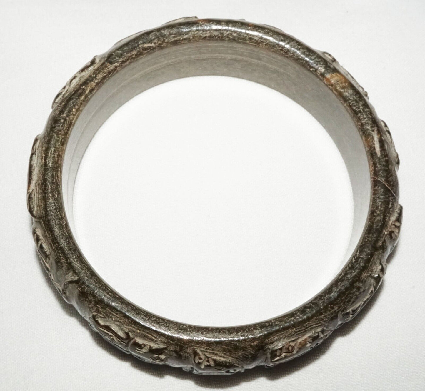 Vtg. Chinese Steatite Archaistic Relief Animal Carved Bangle Bracelet (LeS) B46