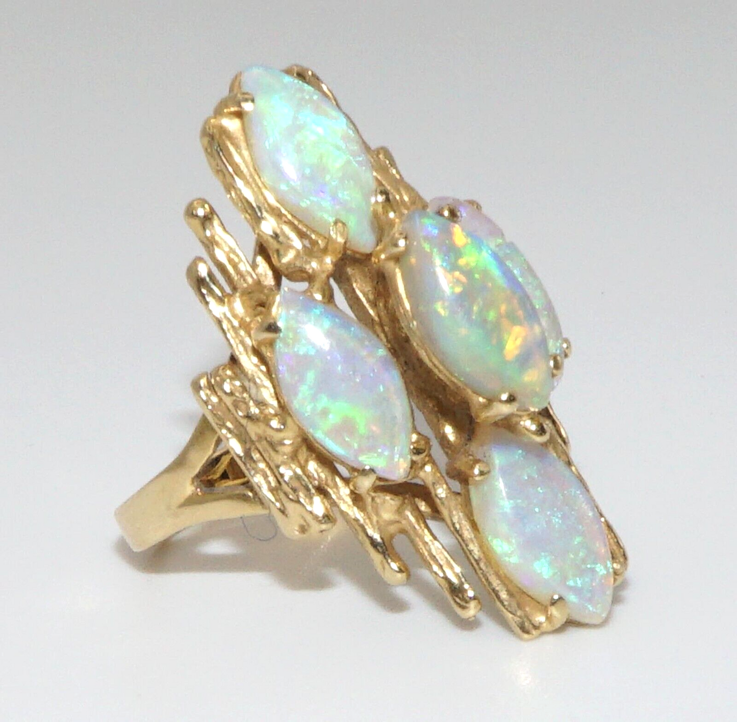 Vintage 14k Yellow Gold White Opal Ring w 5 Marquise Cut Opals Sz. 7 (ArS)