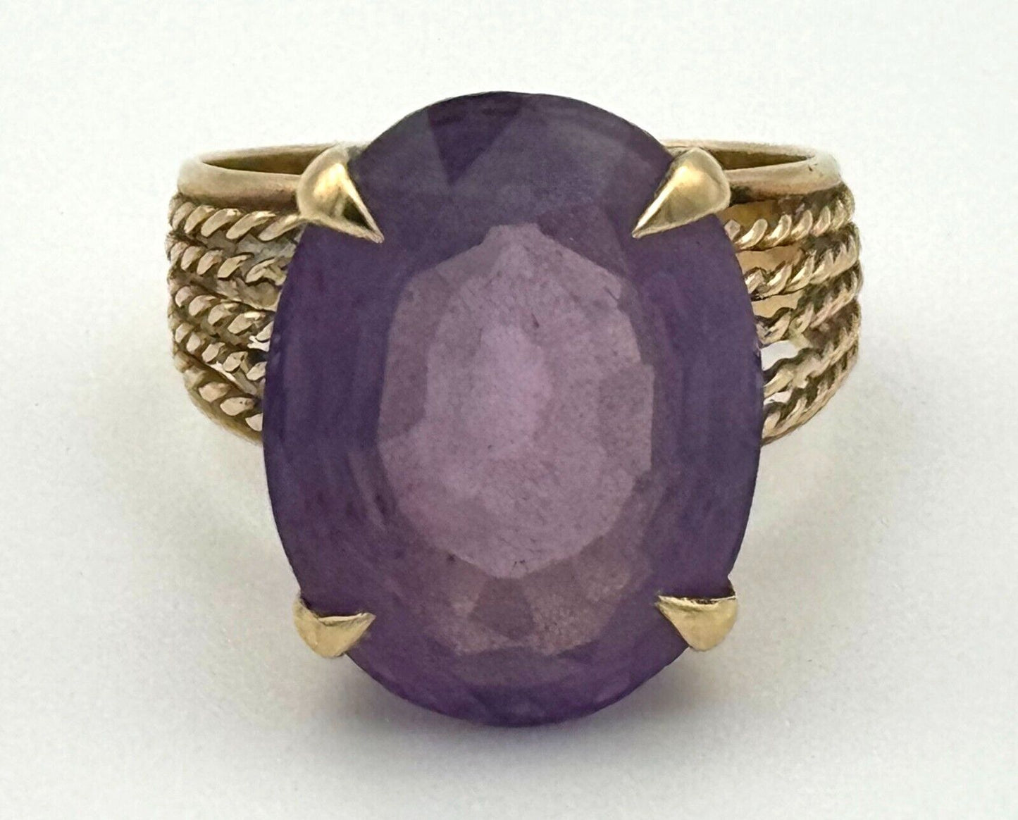 Vtg 14k Yellow Gold Ring Sz 7 w. Filigree & 1x Lg Amethyst Approx. 8.61 ct (TuC)