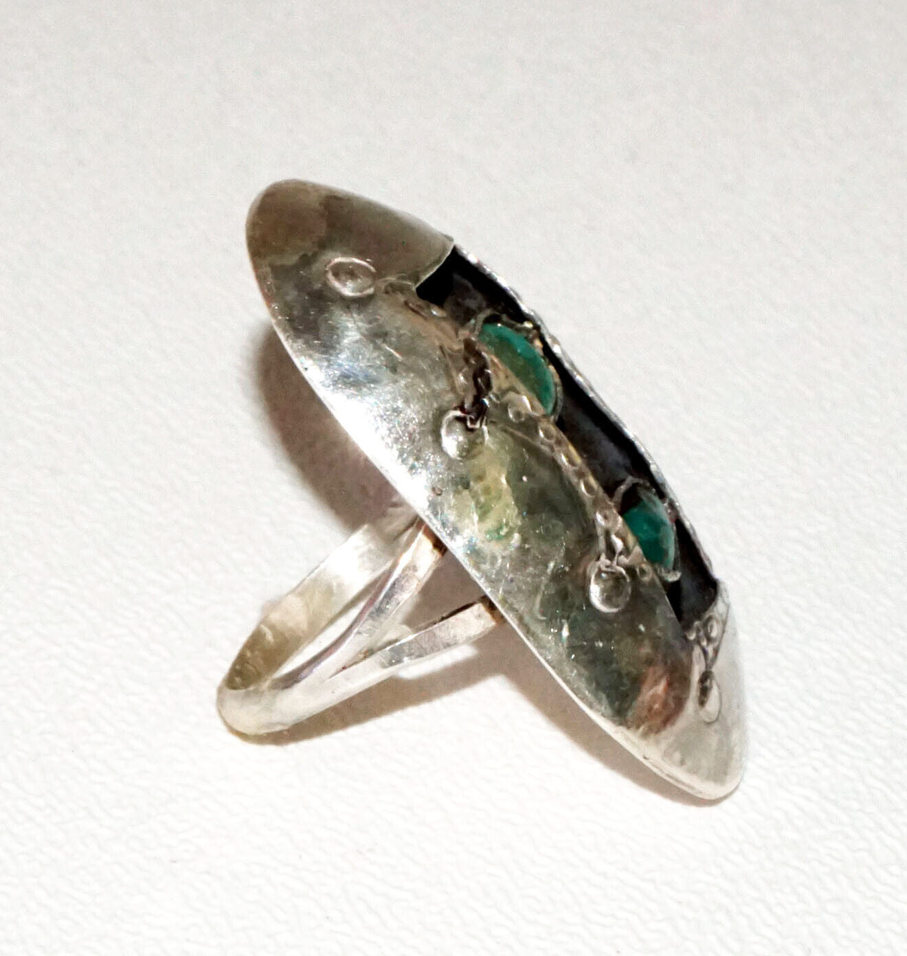 Vintage Oval Silver Ring Sz 7 set w. 2x Turquoise Cabochons unsigned (RgR)
