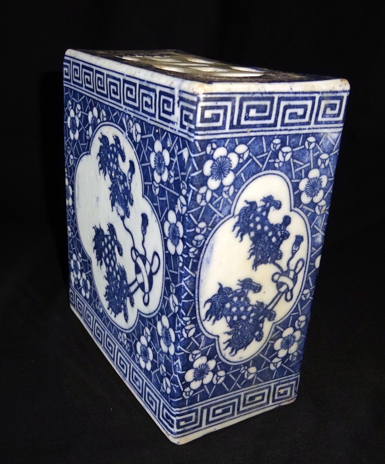 19/20C Japanese Porcelain Neck-Pillow w Stenciled Lion Dog & Floral Motifs (Drc)