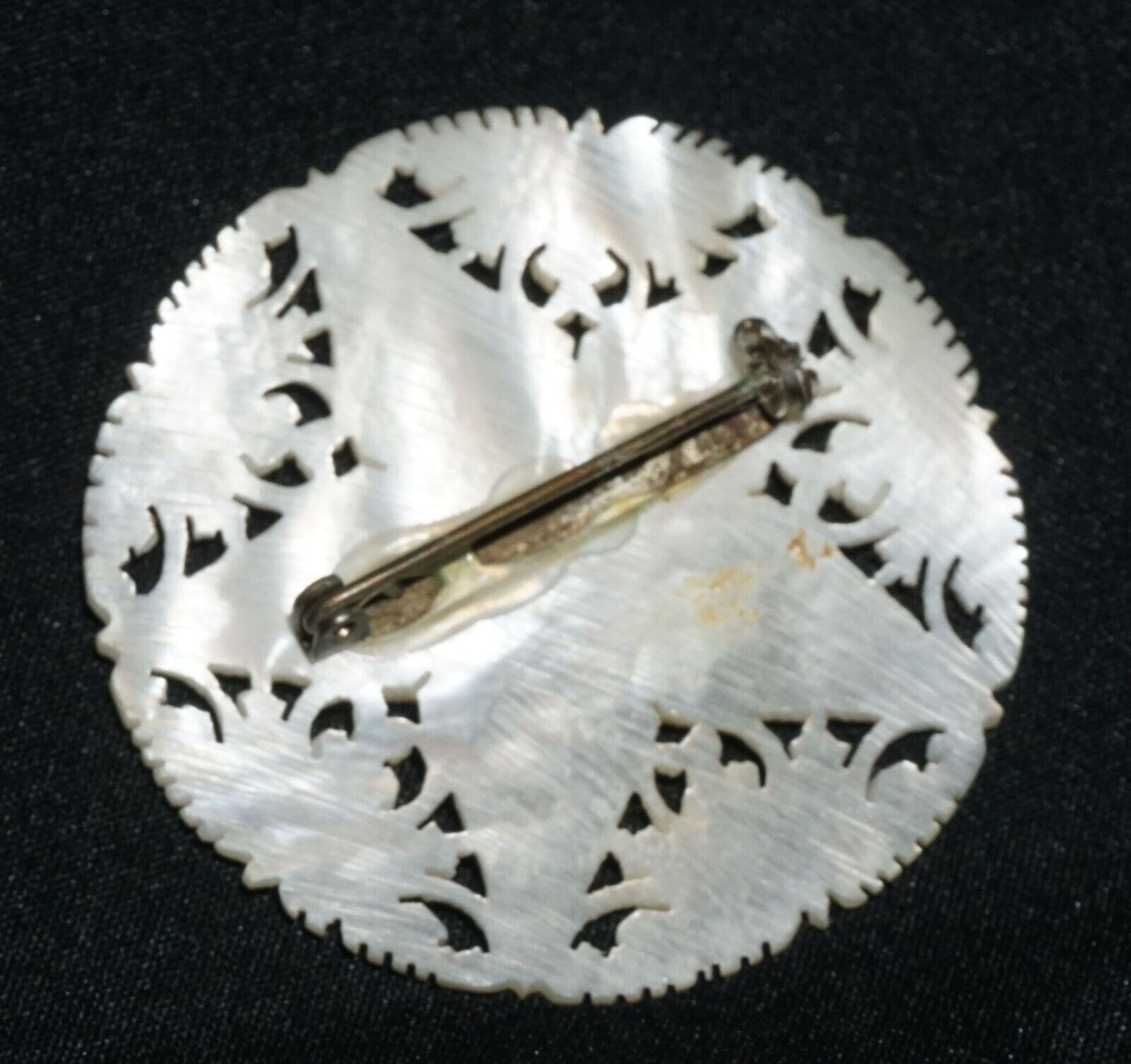 Vintage Mother of Pearl Carved Pierced Star Design Flower Motif Brooch (JoD)
