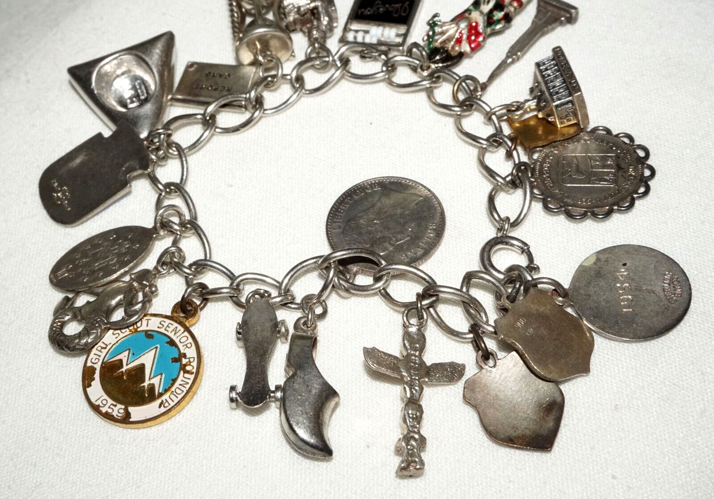 Vintage Sterling Silver 21x World Travel Charms Bracelet incl. Coins etc(KoS) L8