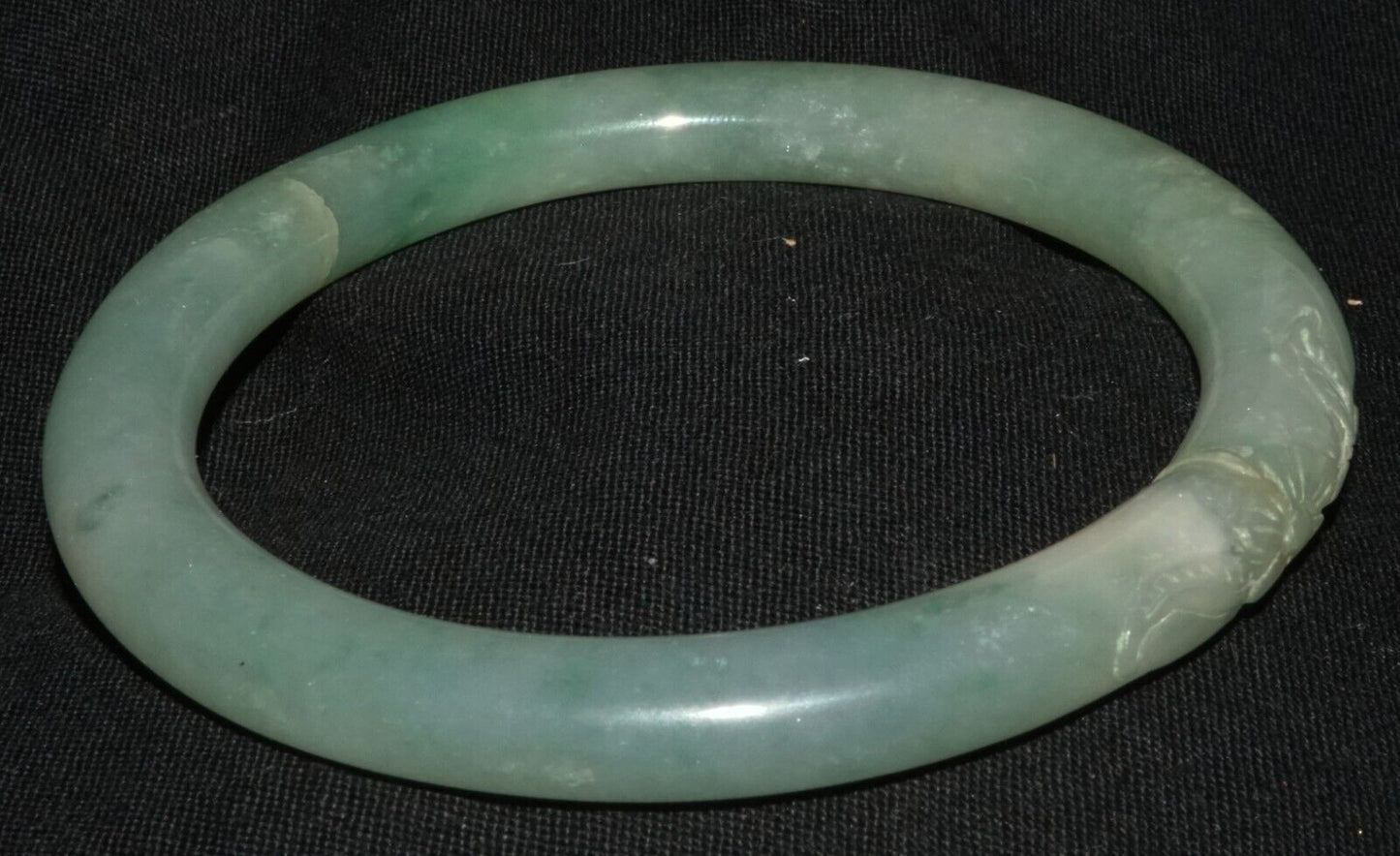 Vintage Chinese Mottled Green Jadeite Jade Flower Motif Bangle Bracelet (LeS)B62