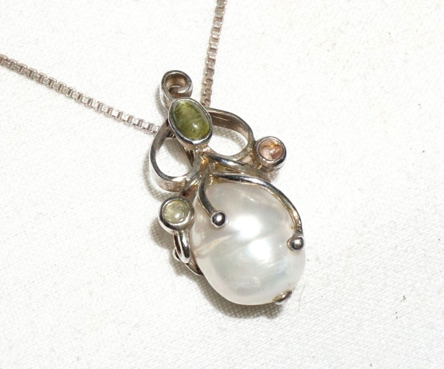 Vtg Sterling Silver Choker Necklace w. Silver & Pearl & Tourmaline Pendant (---)
