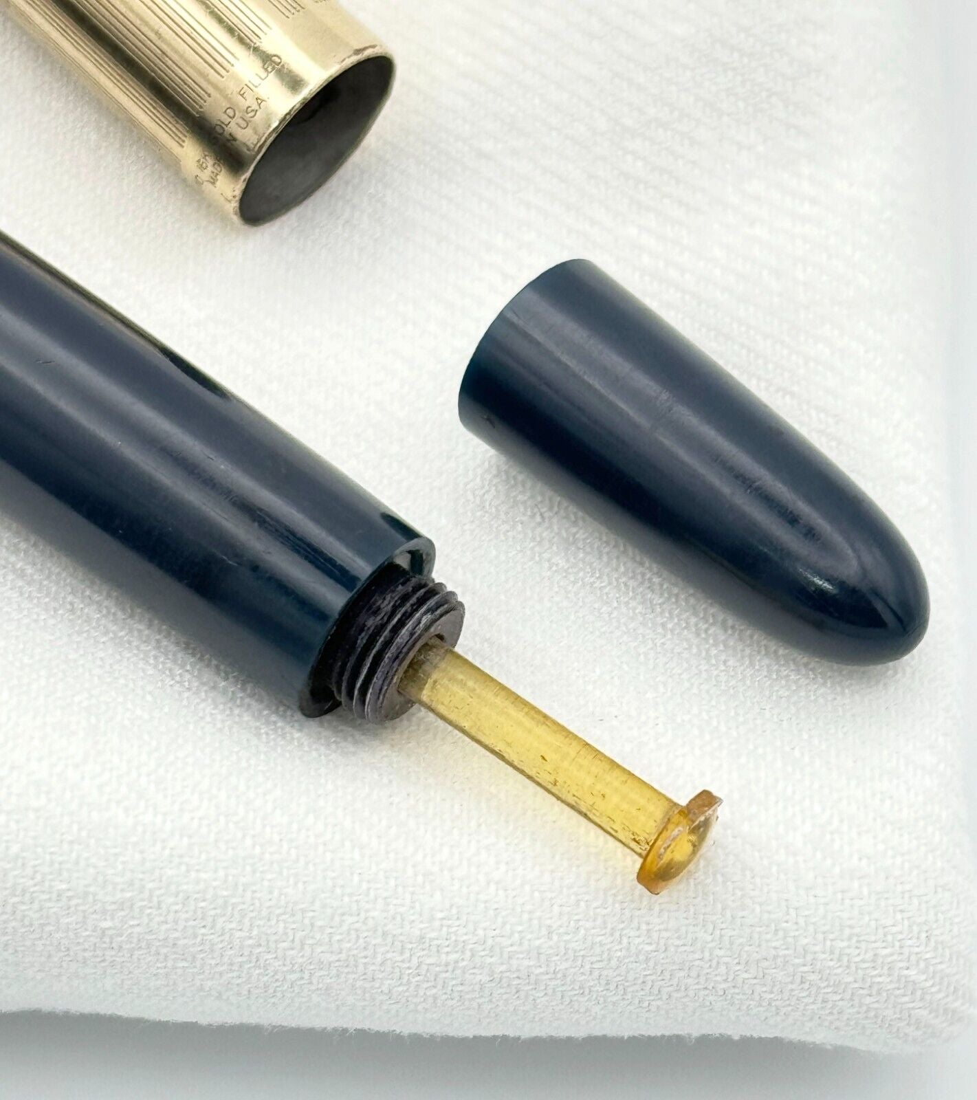 USA-Circa 1947 Blue Celluloid & 16k Gold Filled PARKER 51 Vacumatic (MiM)