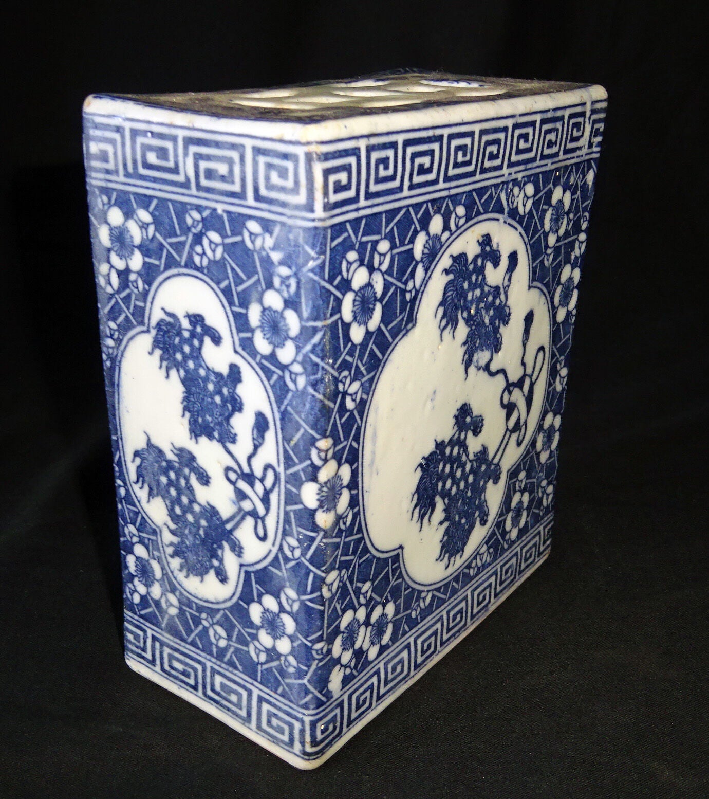 19/20C Japanese Porcelain Neck-Pillow w Stenciled Lion Dog & Floral Motifs (Drc)