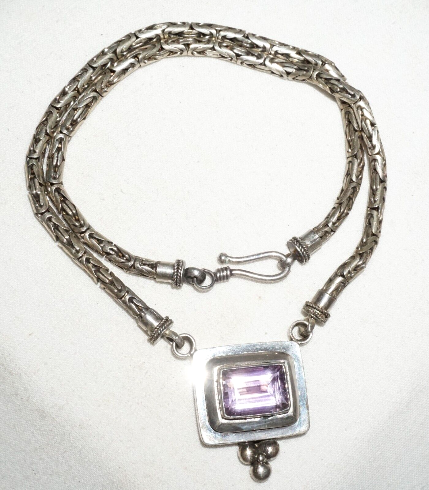 Vintage Modernist Sterling Silver Necklace w. Sterling Pendant w. Amethyst (---)