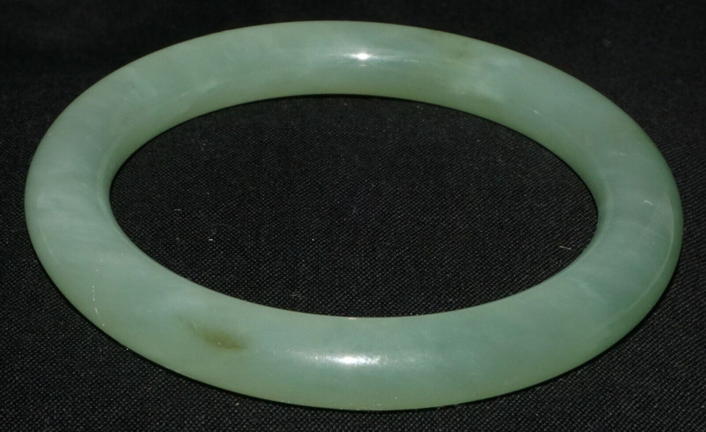 Vintage Chinese Semi Translucent Striated Green Glass Bangle Bracelet (LeS) B59