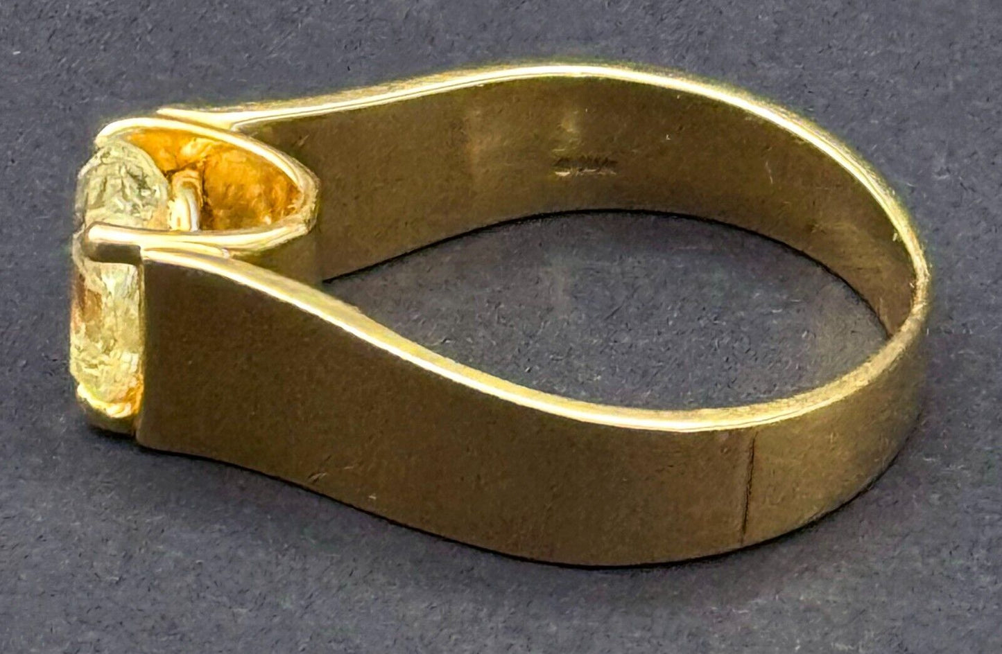 Vtg. 14k Y. Gold Ring Sz 8.5 w Prong Set Rectangular Cut 1.75 Ct Diamond (MeK)