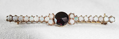 1900 EDWARDIAN UNMARKED YELLOW GOLD BAR PIN w. GARNET & WHITE OPALS (Le)