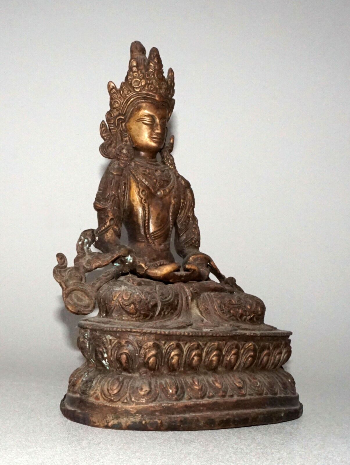 19/20C Nepalese Copper Seated Bodhisattva Buddhist Sculpture (NoN)