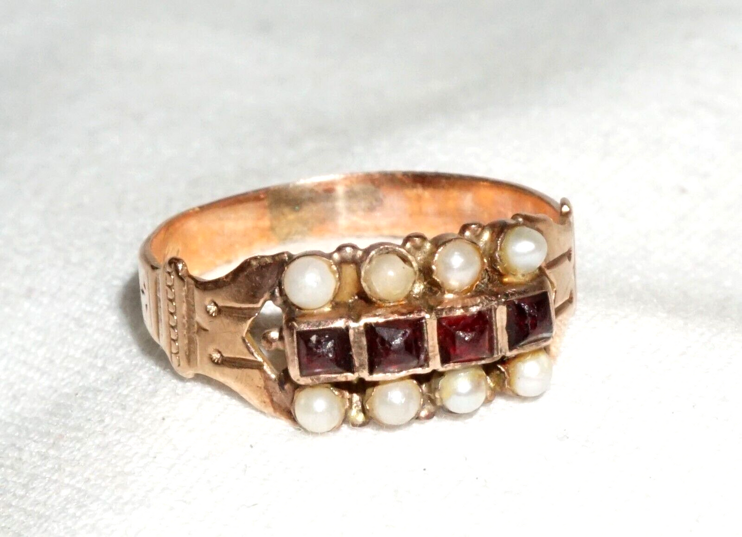 Antique English Victorian 14k Rose Gold Ring Sz.5.5 w 4x Garnets & 8 Pearls(---)