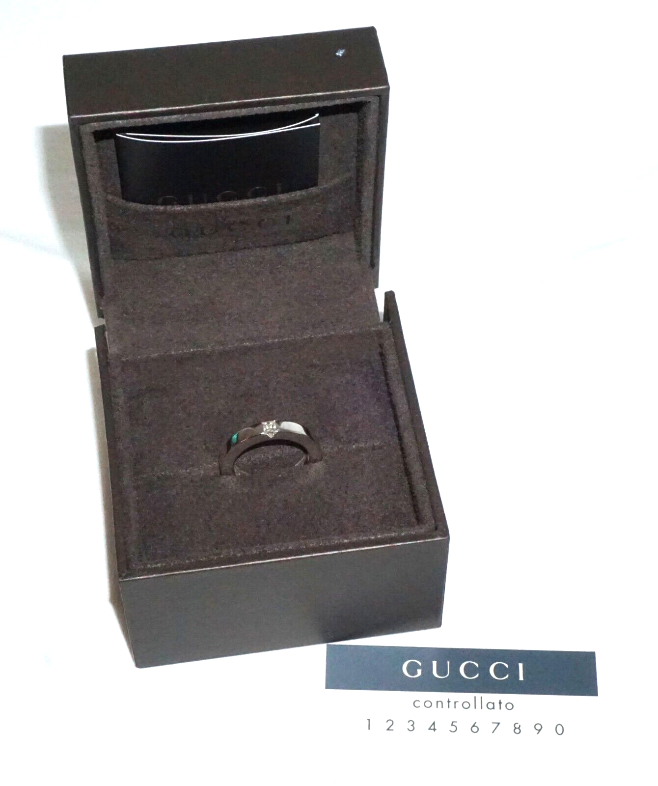 Vintage Italy 18k White Gold Ring Sz.8 w. 1x Diamond by Gucci in Box (InS)