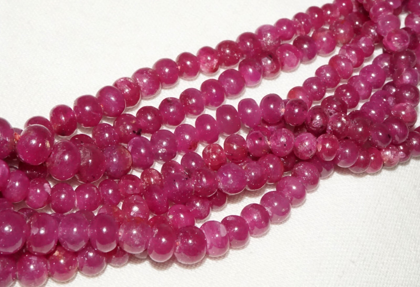 Vintage 7x Strand Ruby Bead Necklace w. 14k Y. Gold Double Leopard Clasp (LeD)