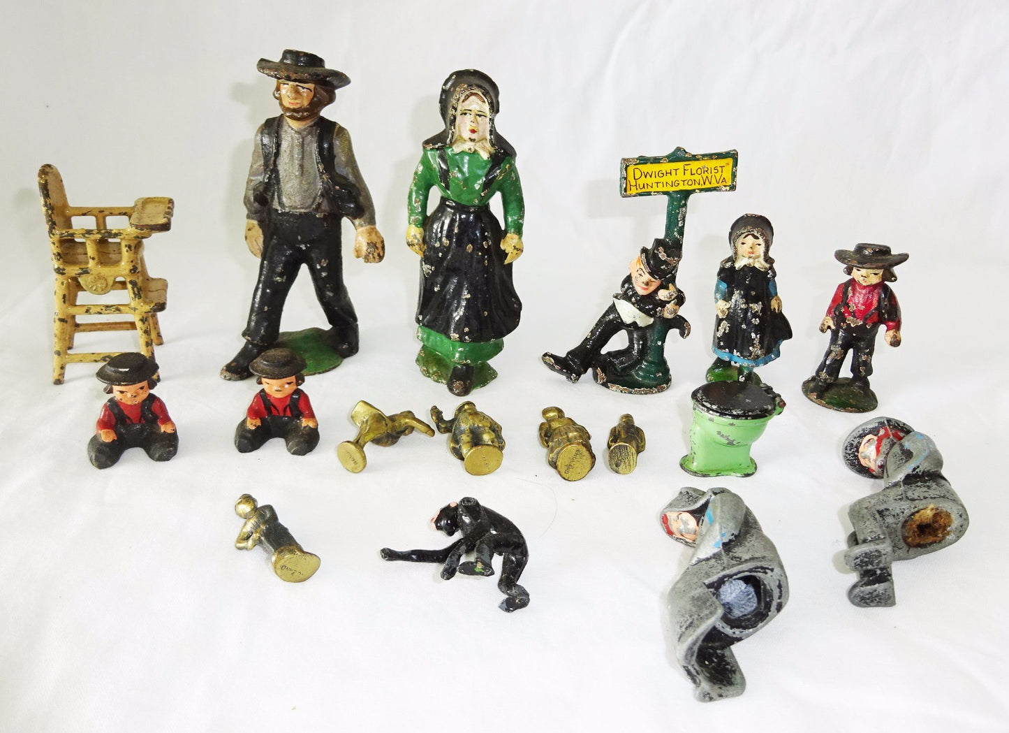 17x Antique Enameled Lead + Brass Figures & Furniture (Mal)
