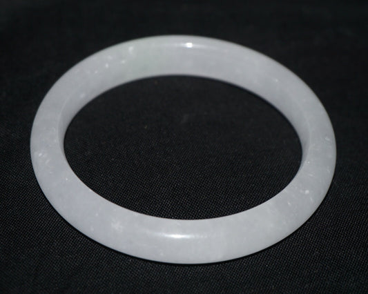 Vintage Chinese Semi Translucent White Jadeite Jade Bangle Bracelet  (NoN) B1