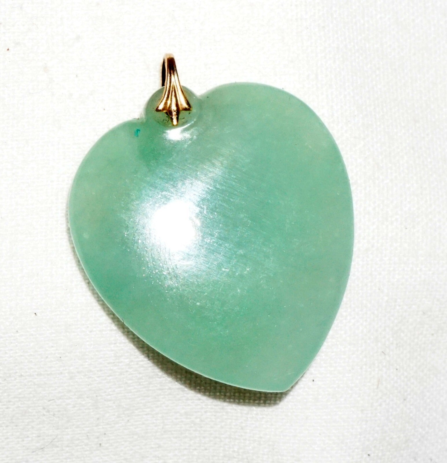 Vintage Chinese Light Celadon Green Jadeite Jade Heart Motif Pendant  (***)