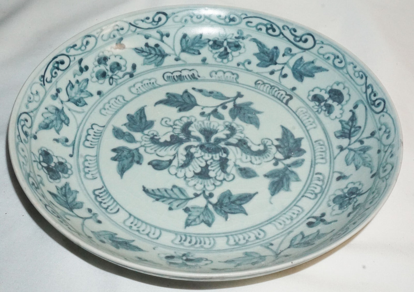 16C Chinese Anamese Blue & White Floral Motif Large Plates or Chargers (JSt)20.5
