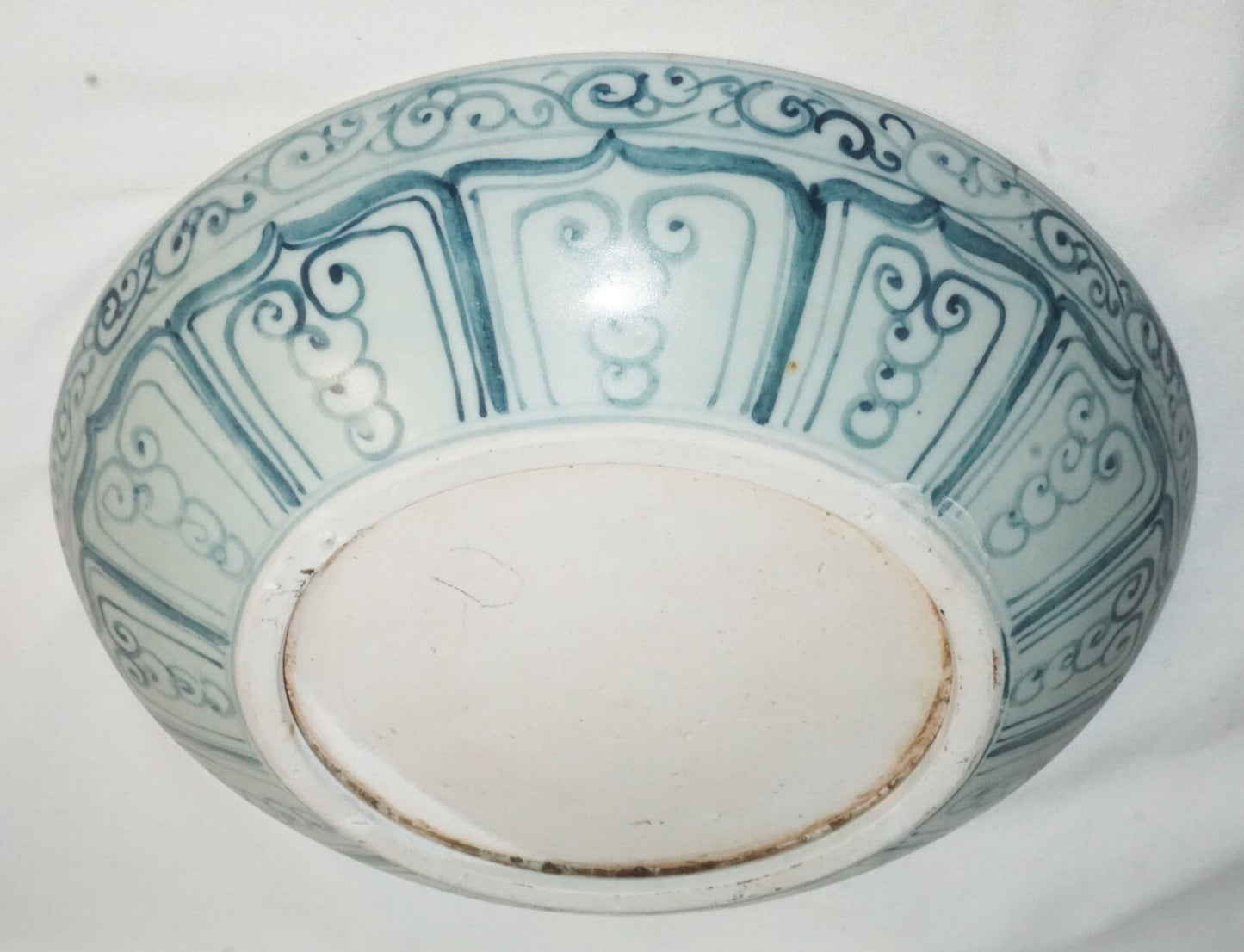 16C Chinese Anamese Blue & White Floral Motif Large Plates or Chargers (JSt)20.5