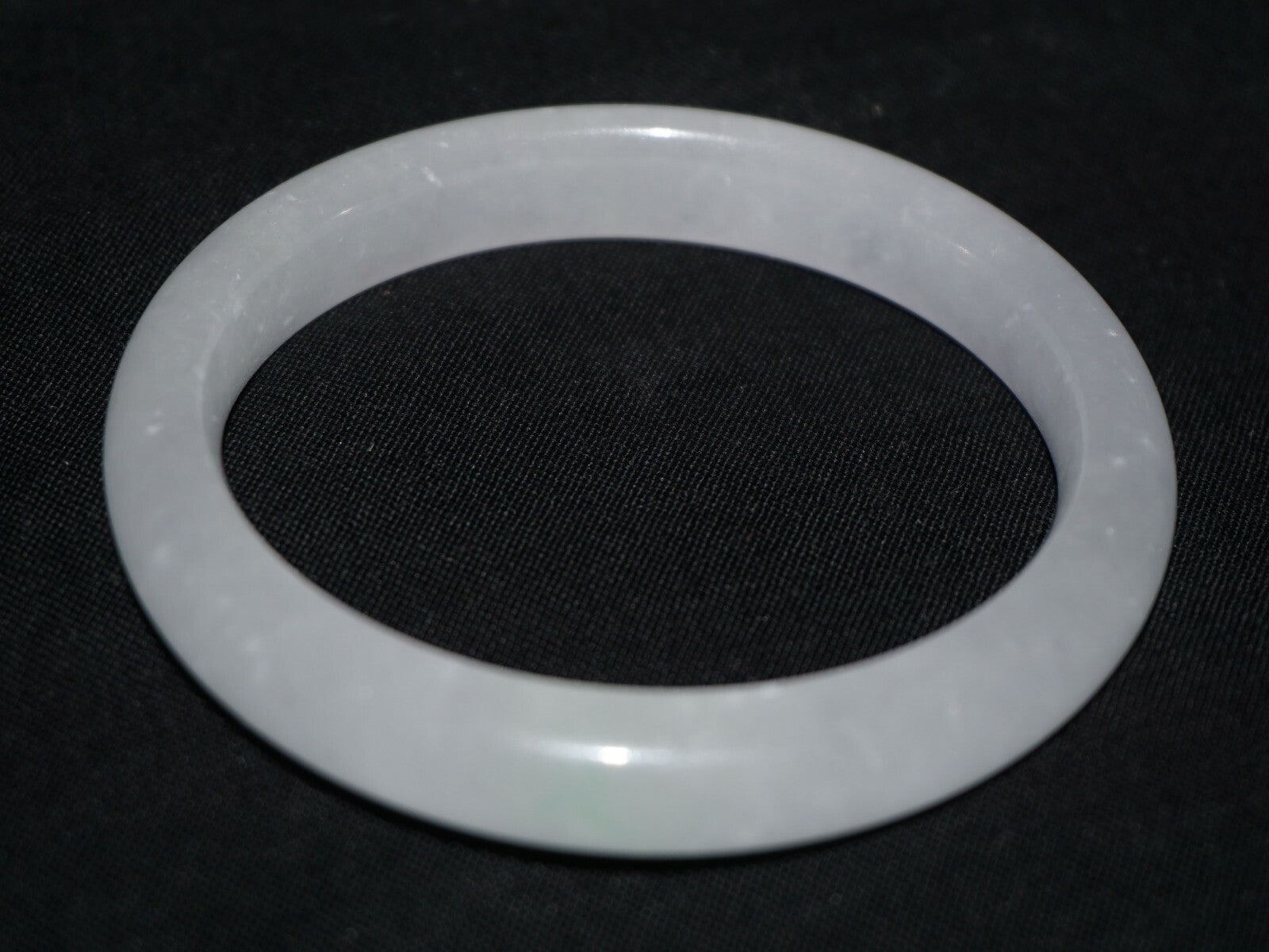 Vintage Chinese Semi Translucent White Jadeite Jade Bangle Bracelet  (NoN) B1