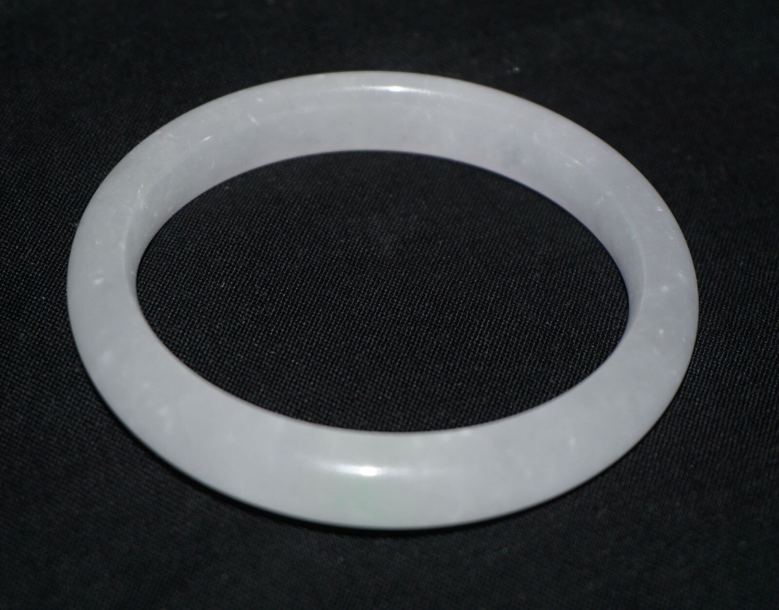 Vintage Chinese Semi Translucent White Jadeite Jade Bangle Bracelet  (NoN) B1
