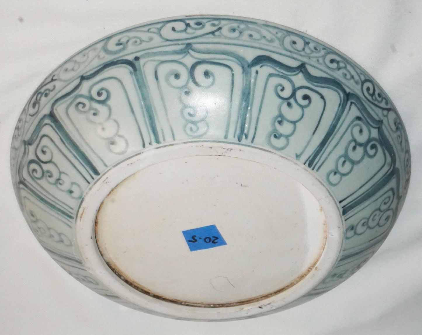 16C Chinese Anamese Blue & White Floral Motif Large Plates or Chargers (JSt)20.5