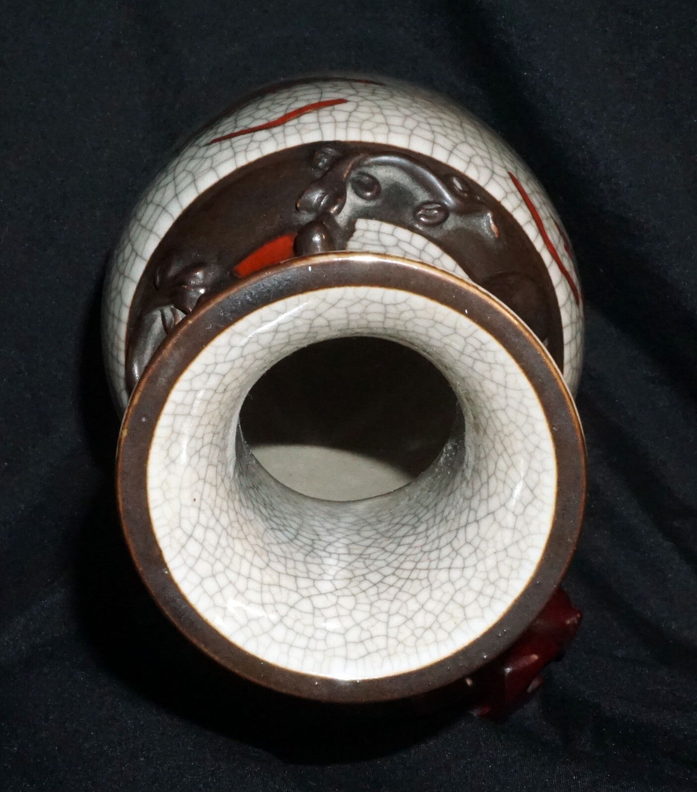 1900 Chinese Pottery Vase w. Crackled Finish Warrior on Horses Motif (ChT) IC