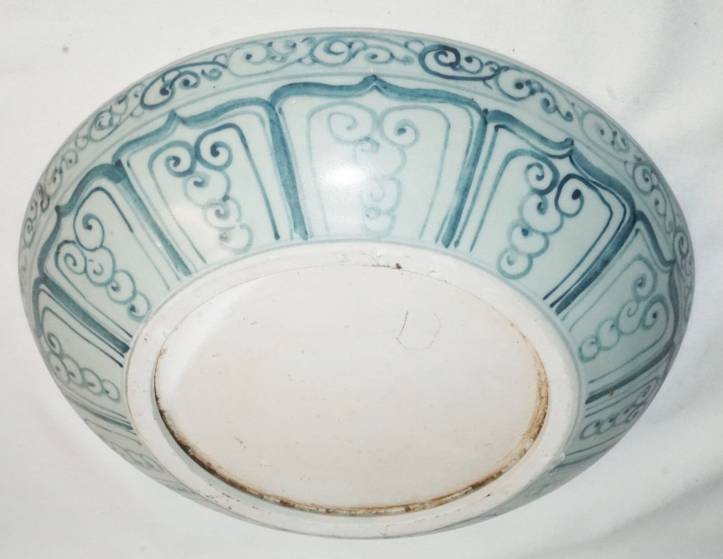 16C Chinese Anamese Blue & White Floral Motif Large Plates or Chargers (JSt)20.5