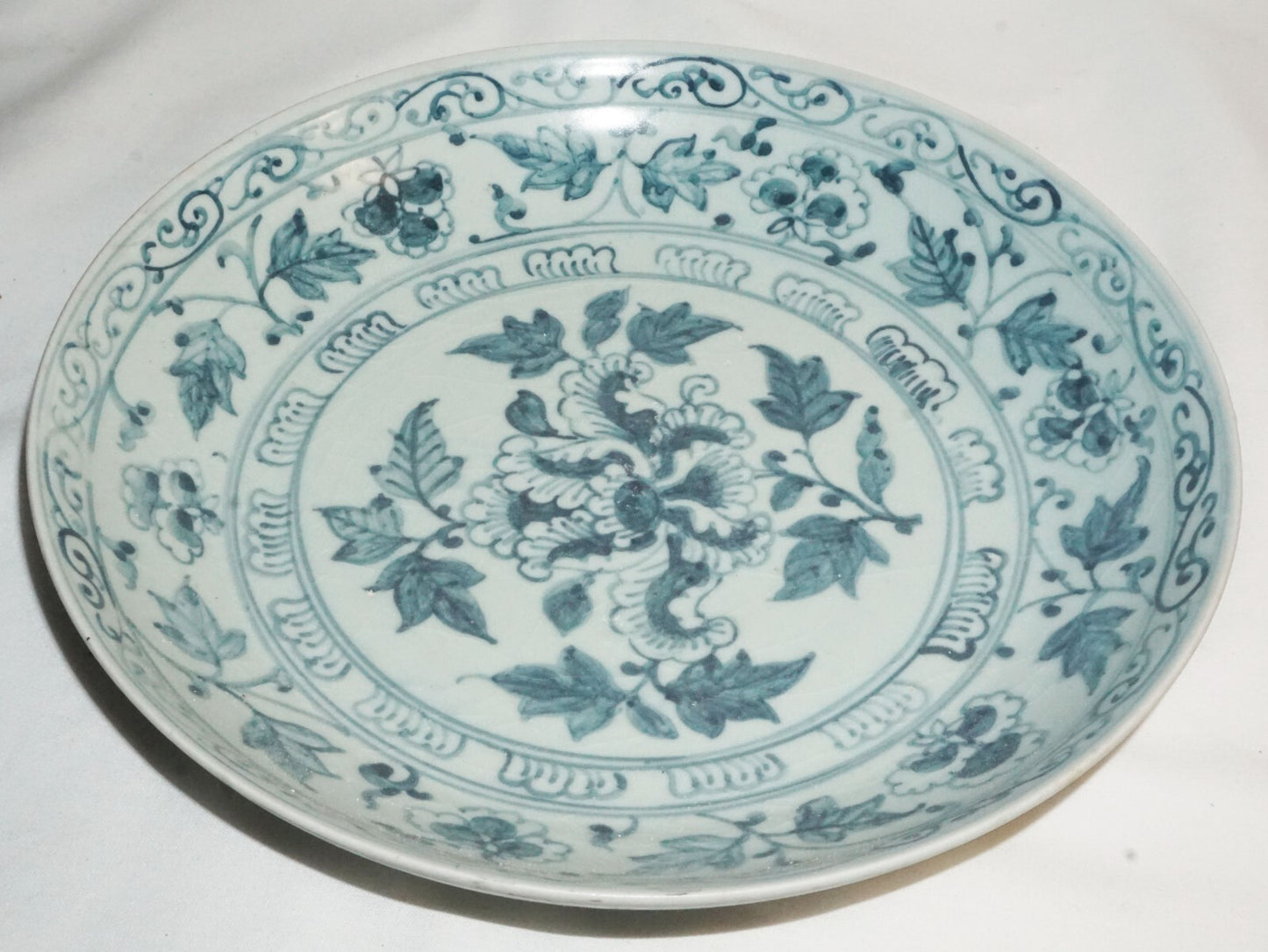 16C Chinese Anamese Blue & White Floral Motif Large Plates or Chargers (JSt)20.5